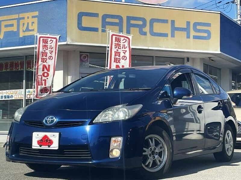 TOYOTA PRIUS