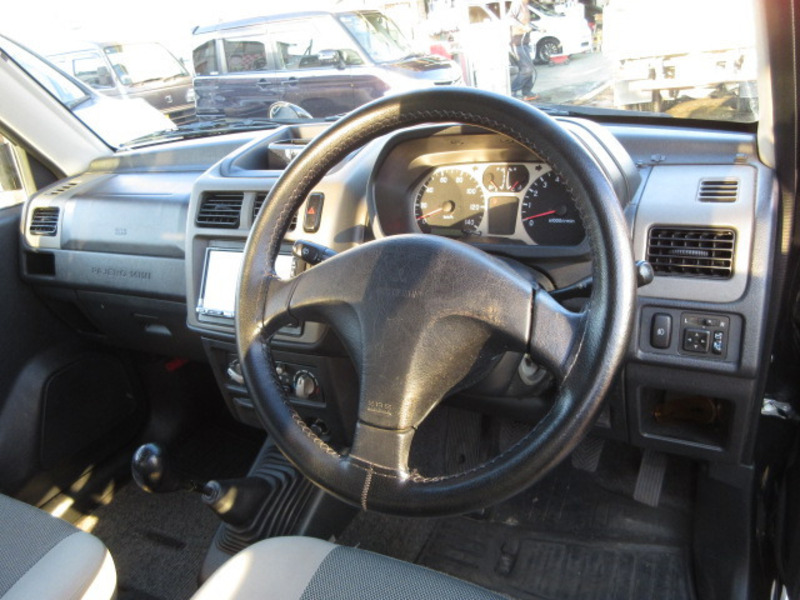 PAJERO MINI