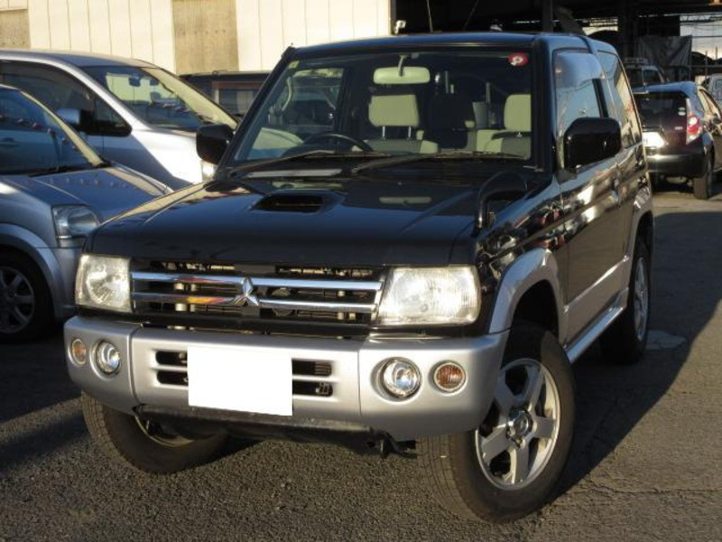 MITSUBISHI PAJERO MINI