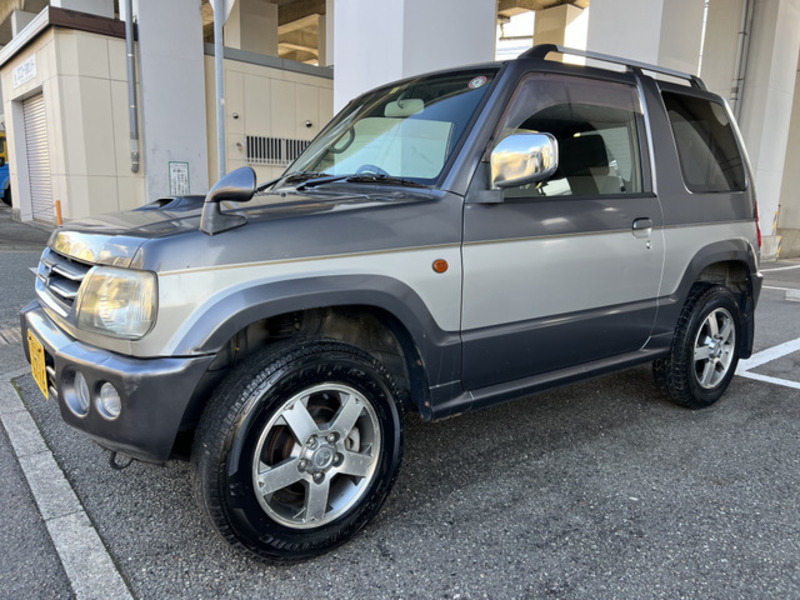 MITSUBISHI PAJERO MINI