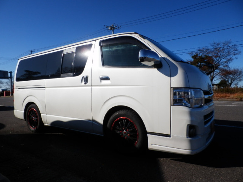 HIACE VAN