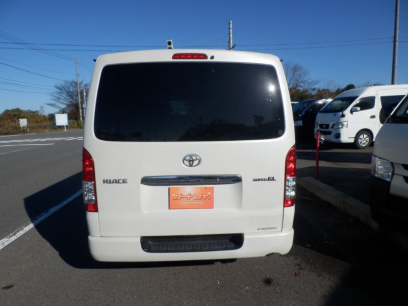 HIACE VAN