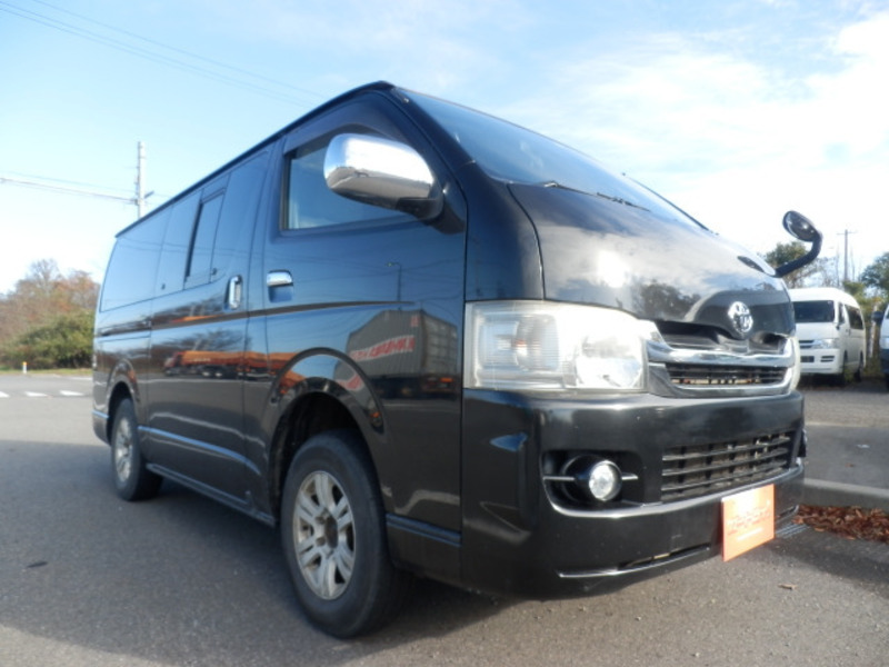 HIACE VAN