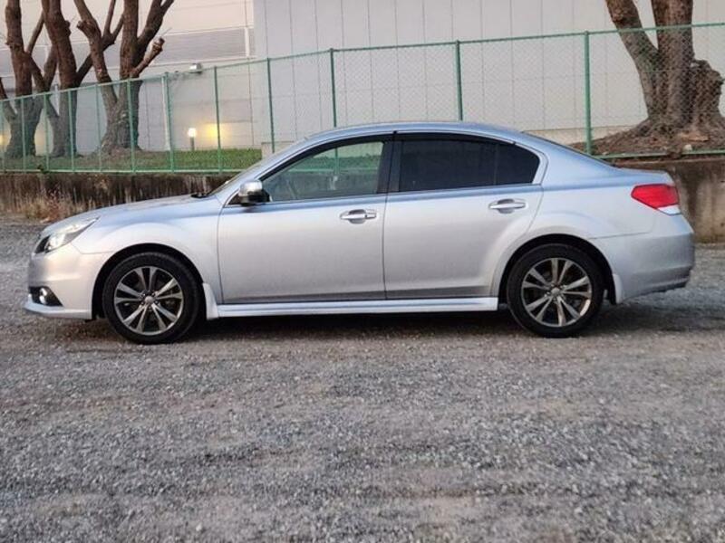 LEGACY B4