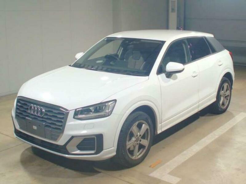 AUDI Q2