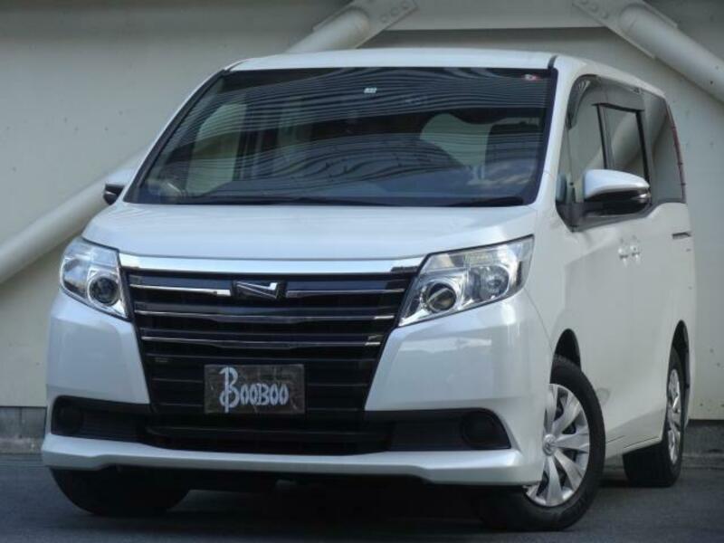 TOYOTA NOAH