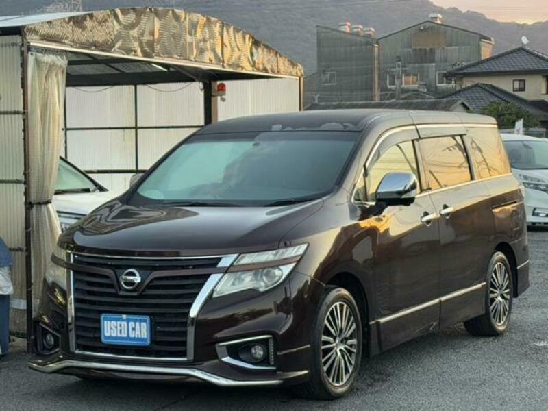 NISSAN ELGRAND