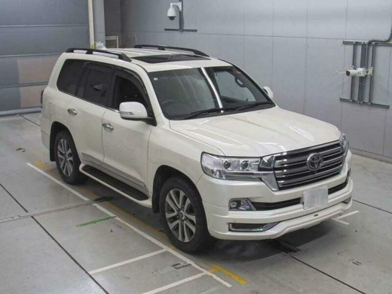 LAND CRUISER