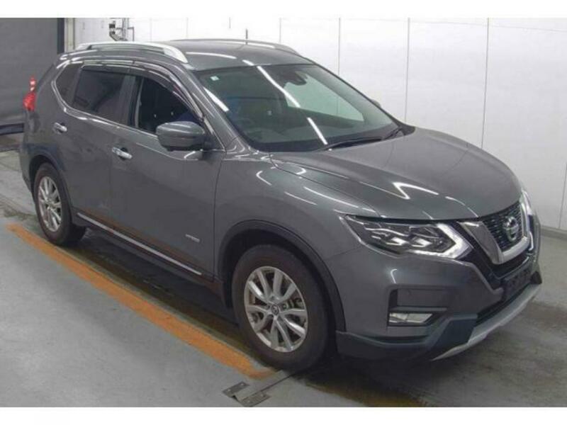 X-TRAIL