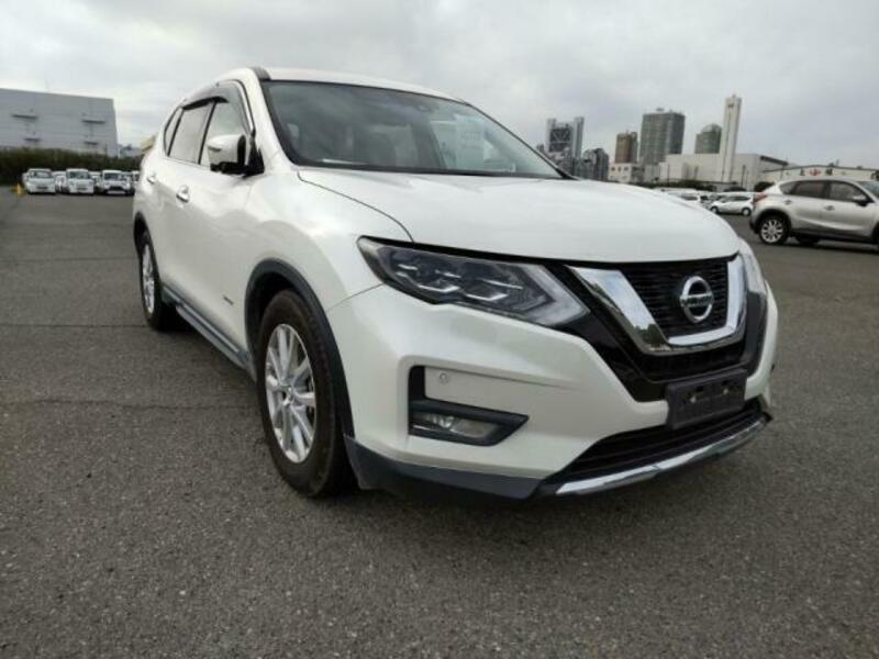 X-TRAIL