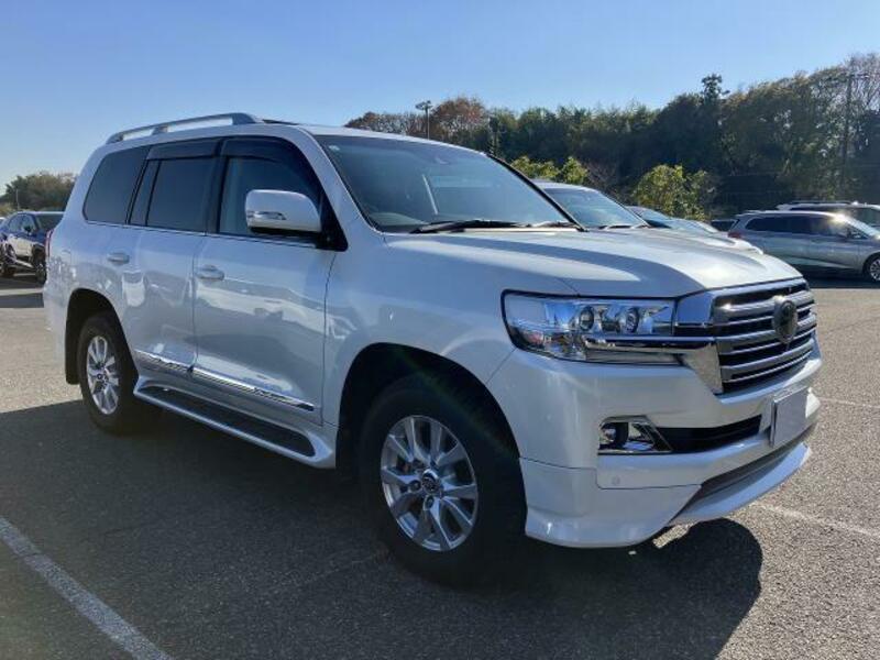 TOYOTA LAND CRUISER