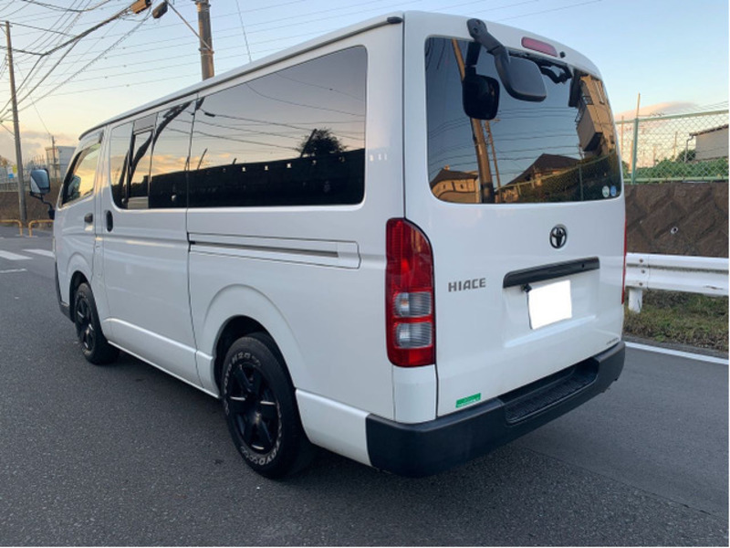 HIACE VAN