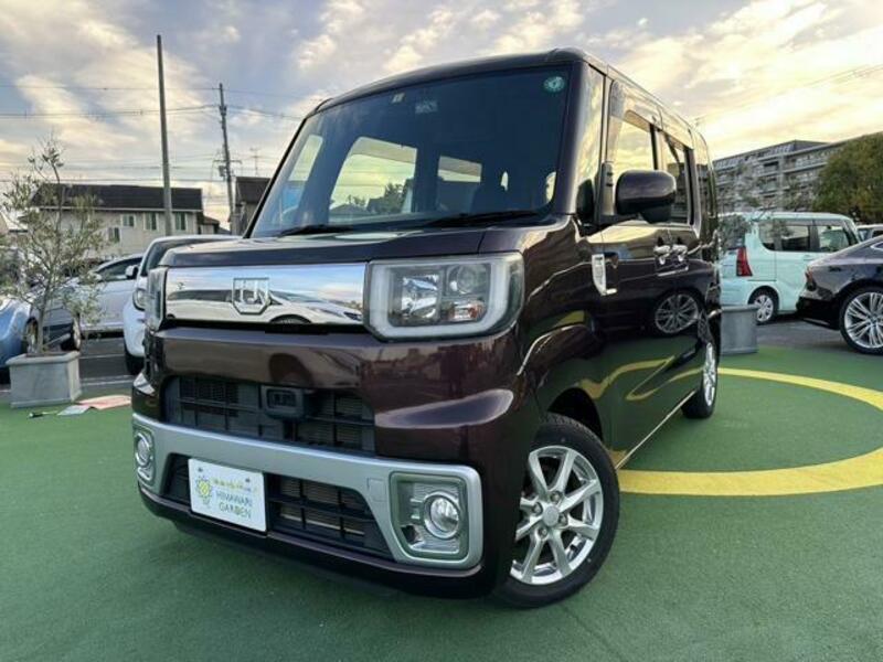 DAIHATSU WAKE