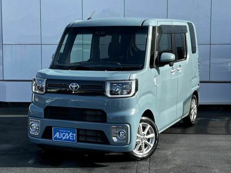 TOYOTA PIXIS MEGA