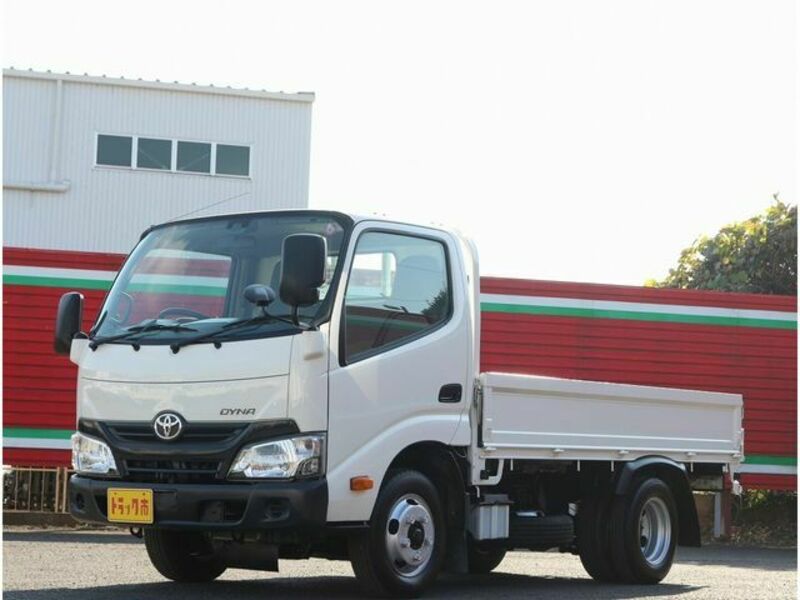 TOYOTA DYNA