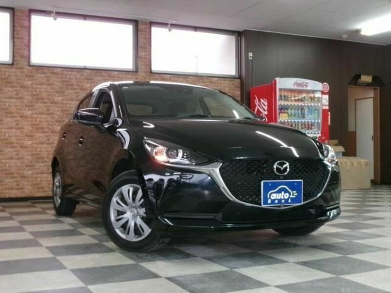 MAZDA2