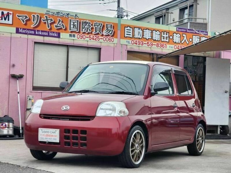 DAIHATSU ESSE