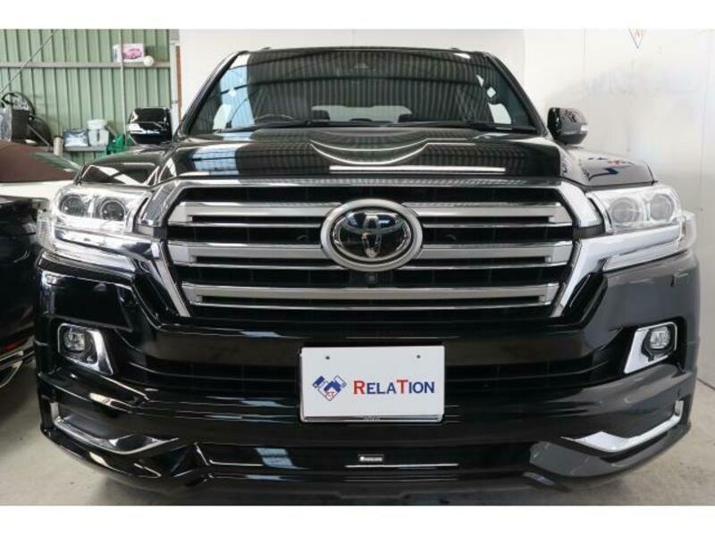 LAND CRUISER