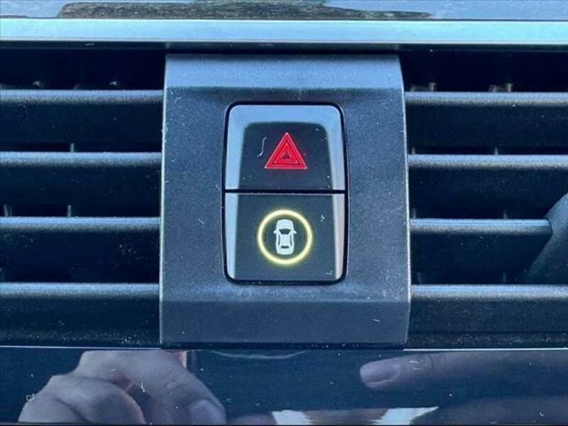 X3