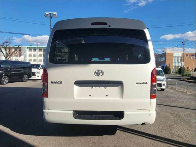 HIACE VAN