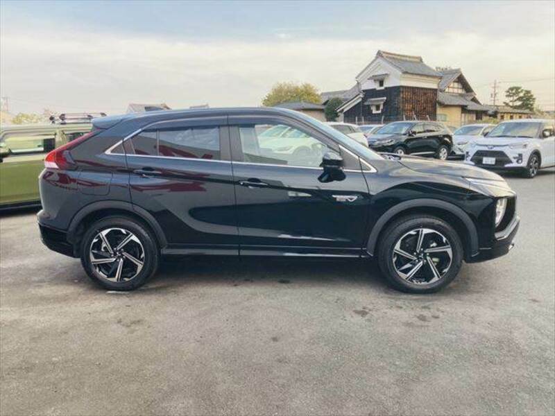 ECLIPSE CROSS