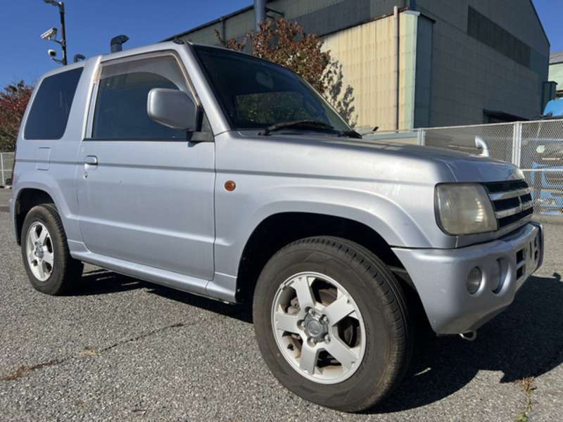 MITSUBISHI PAJERO MINI