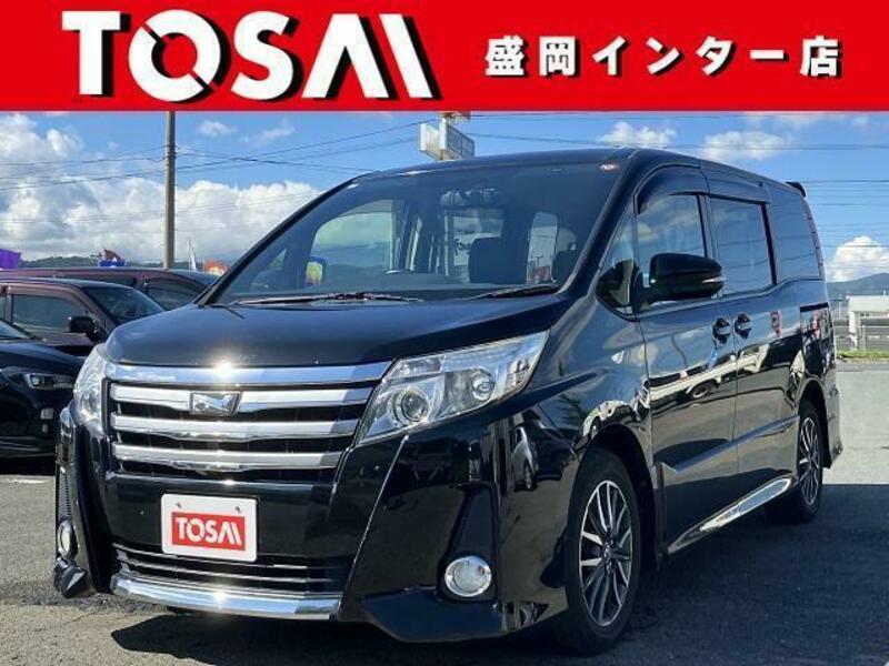 TOYOTA NOAH