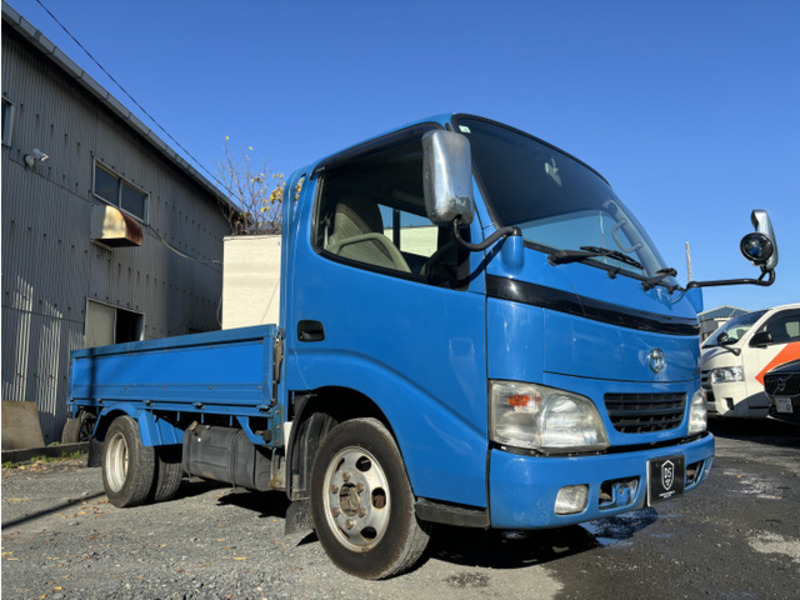 TOYOTA DYNA