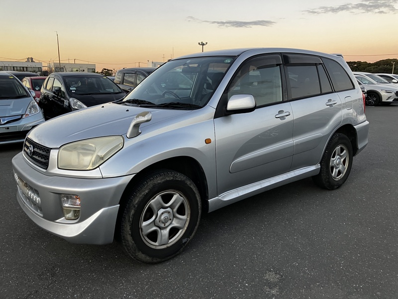 TOYOTA RAV4 L