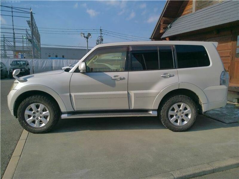 PAJERO