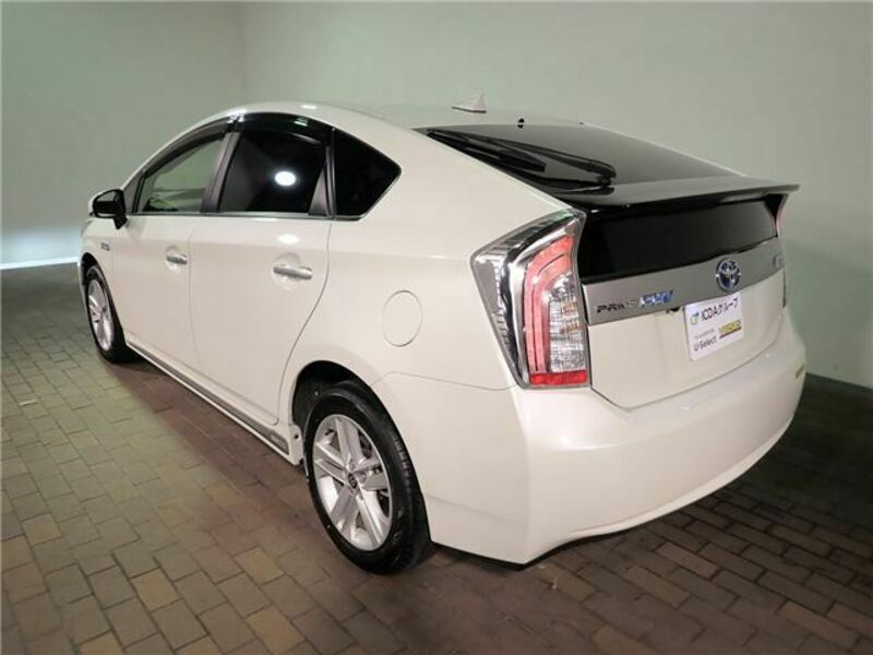 PRIUS PHV