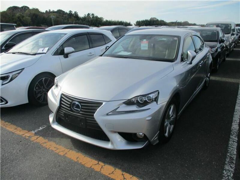 LEXUS IS