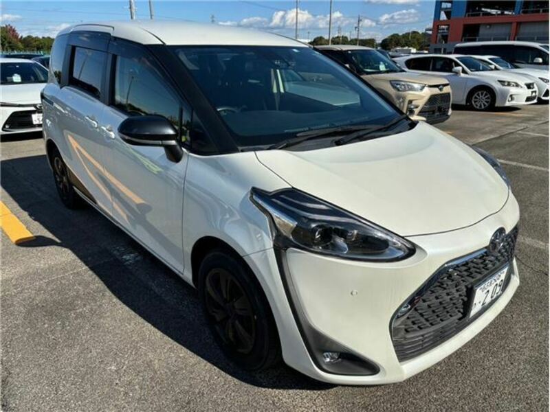 TOYOTA SIENTA