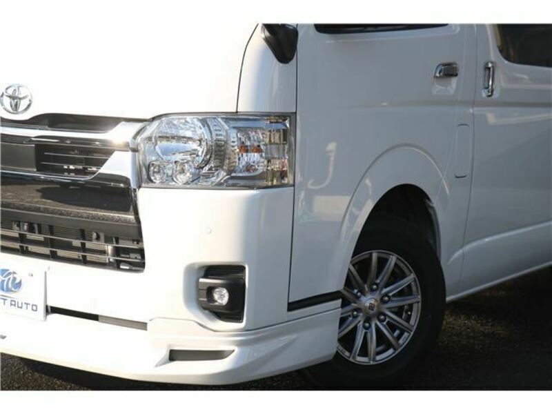 HIACE VAN