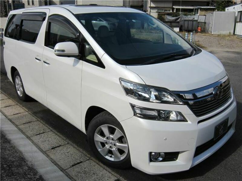 TOYOTA VELLFIRE