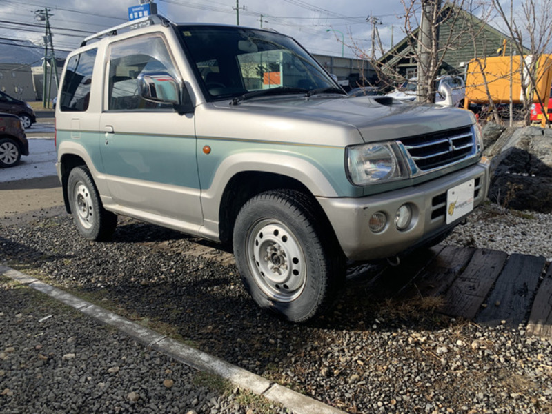 MITSUBISHI PAJERO MINI