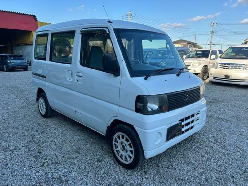 MITSUBISHI MINICAB VAN