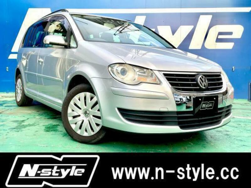 VOLKSWAGEN GOLF TOURAN