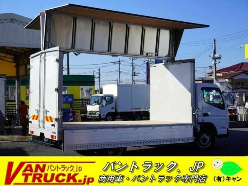 MITSUBISHI CANTER