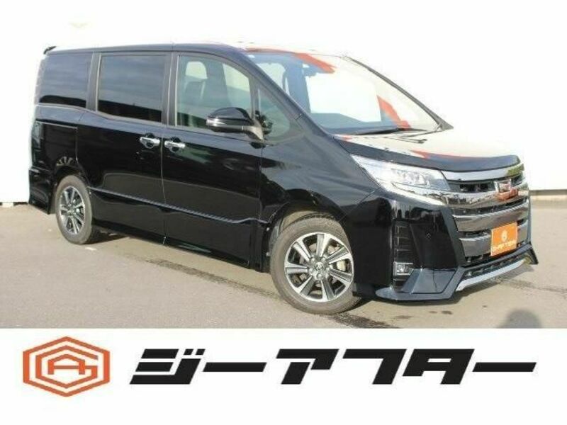 TOYOTA NOAH