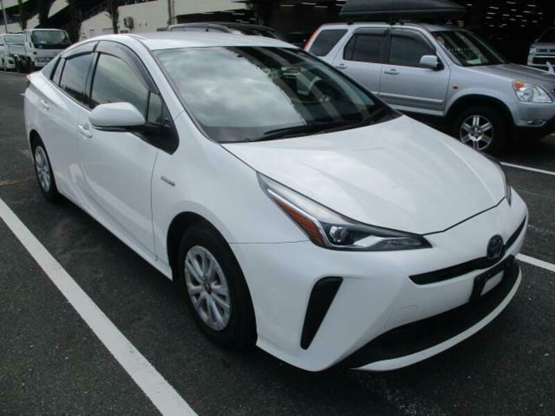 Used 2019 TOYOTA PRIUS DAA-ZVW51 | SBI Motor Japan