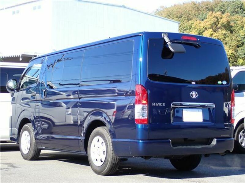 HIACE VAN