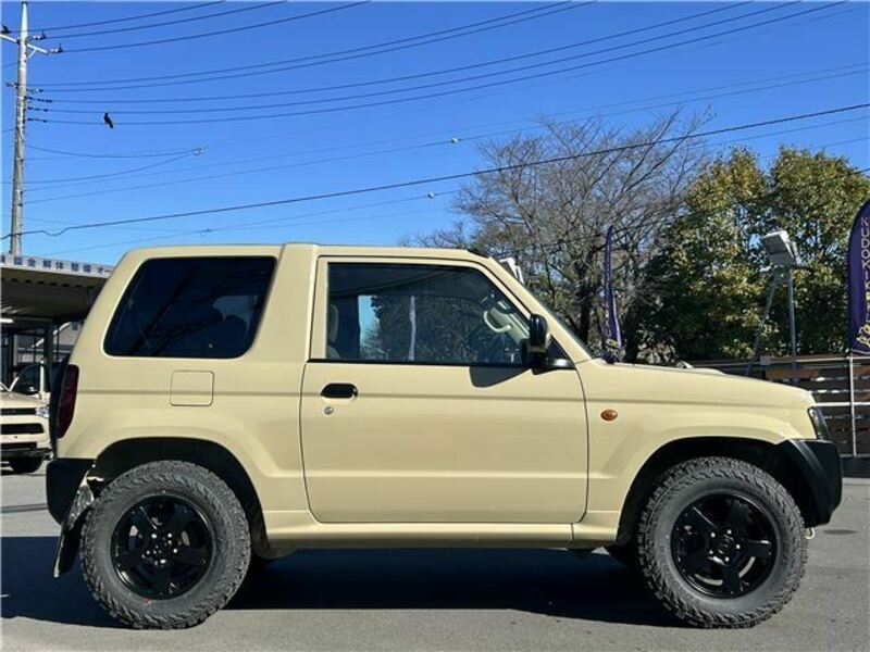 PAJERO