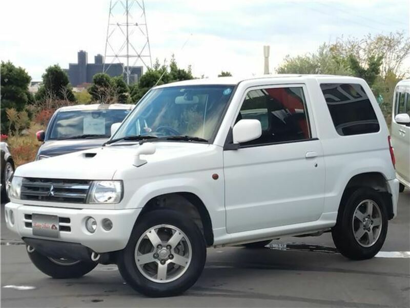 MITSUBISHI PAJERO MINI