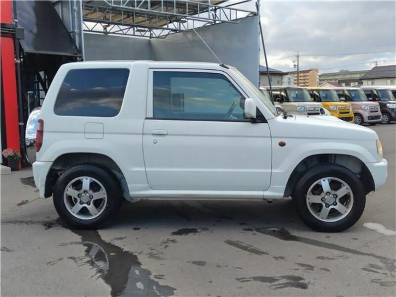 PAJERO MINI