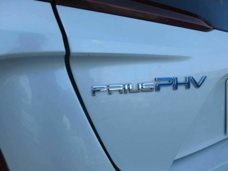 PRIUS PHV