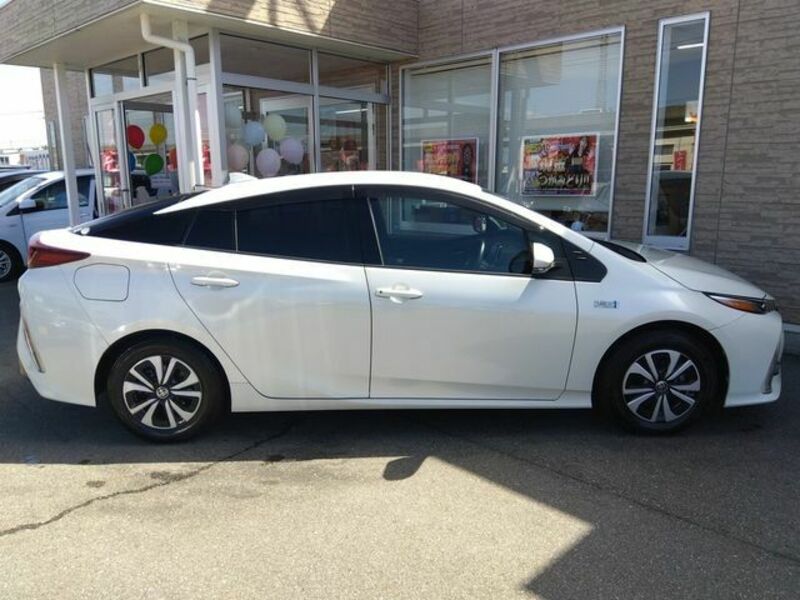 PRIUS PHV