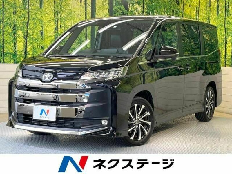 TOYOTA NOAH