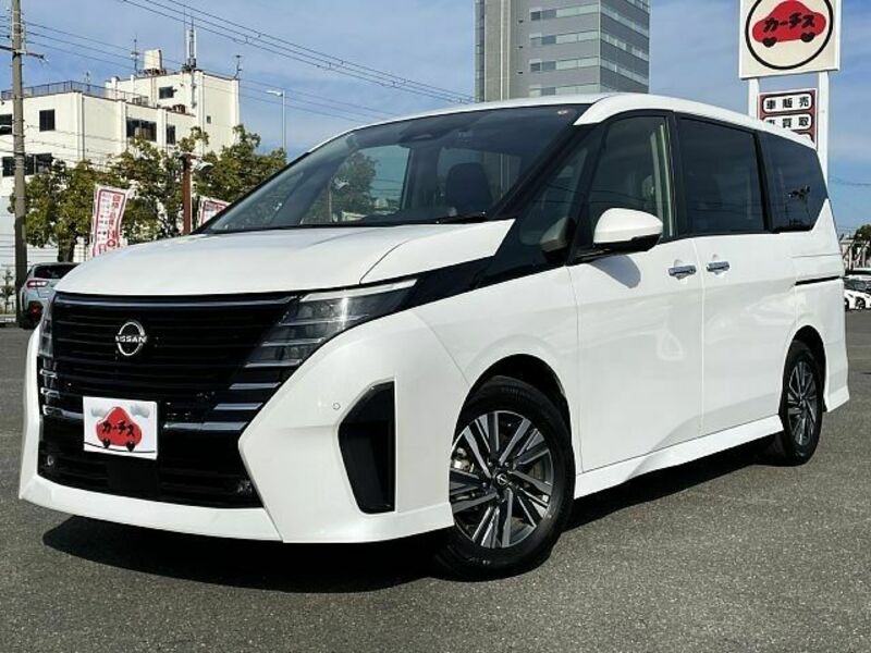 NISSAN SERENA