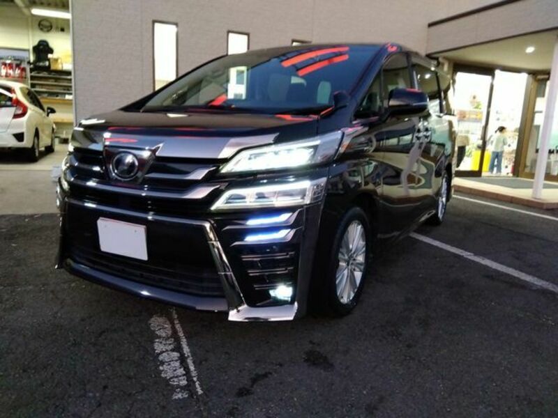 TOYOTA VELLFIRE